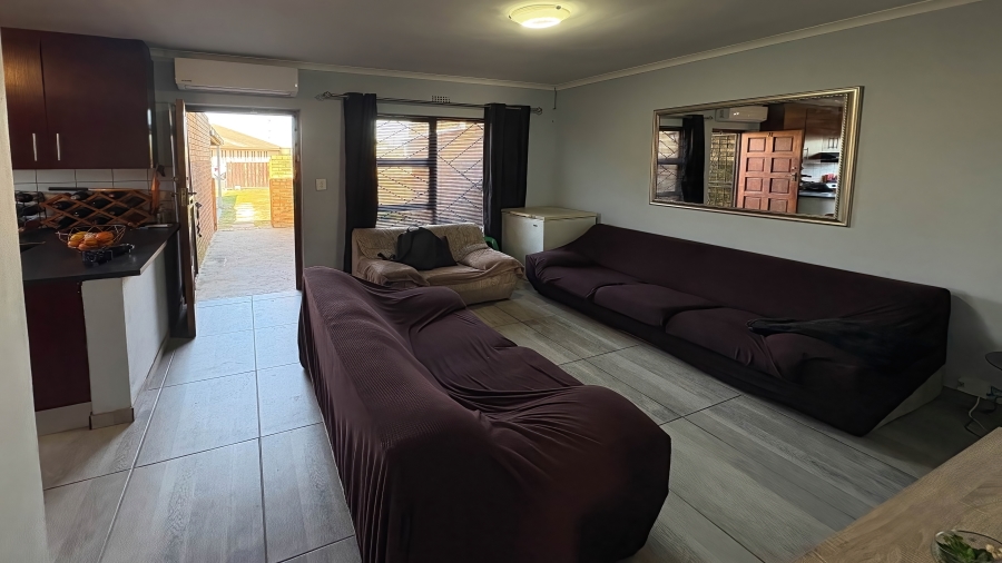 2 Bedroom Property for Sale in Belmont Park Western Cape